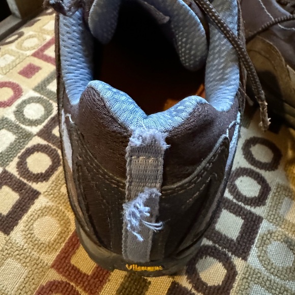 Merrell running shoes size 10 - excellent condition - Picture 5 of 5